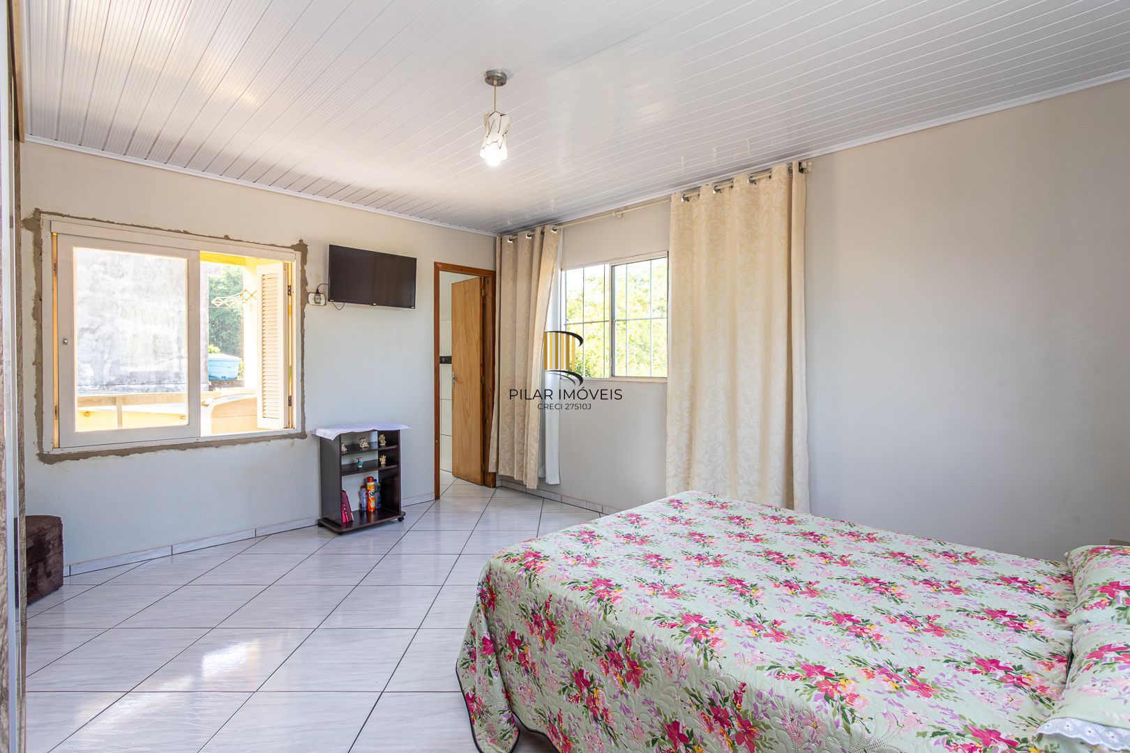 Casa sobrado em Viamão com loja e apartamento