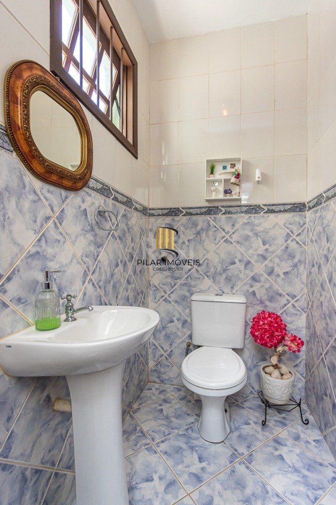 Casa na zona sul de 4 dormitórios 2 vagas - Espirito Santo