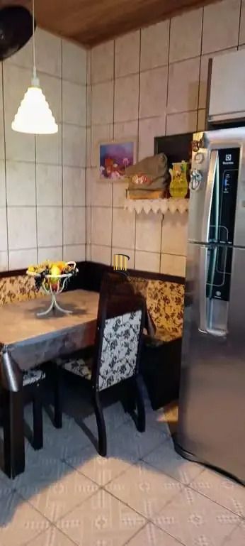 Casa 3 dormitórios no bairro Jardim Algarve