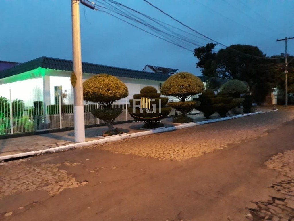 Casa para Venda - 197m², 3 dormitórios, 4 vagas - Sarandi