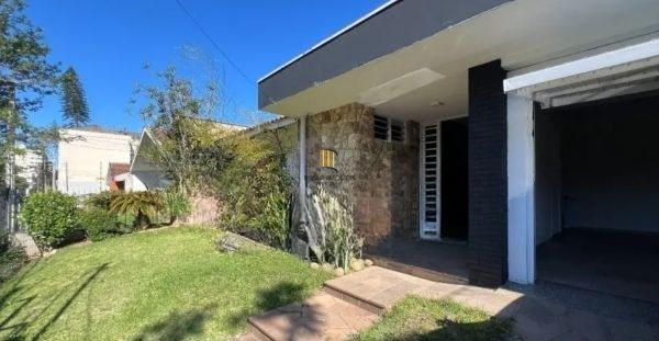 Casa no Bairro Jardim Lindóia de 3 dormitórios e 3 vagas - Pilar Imóveis