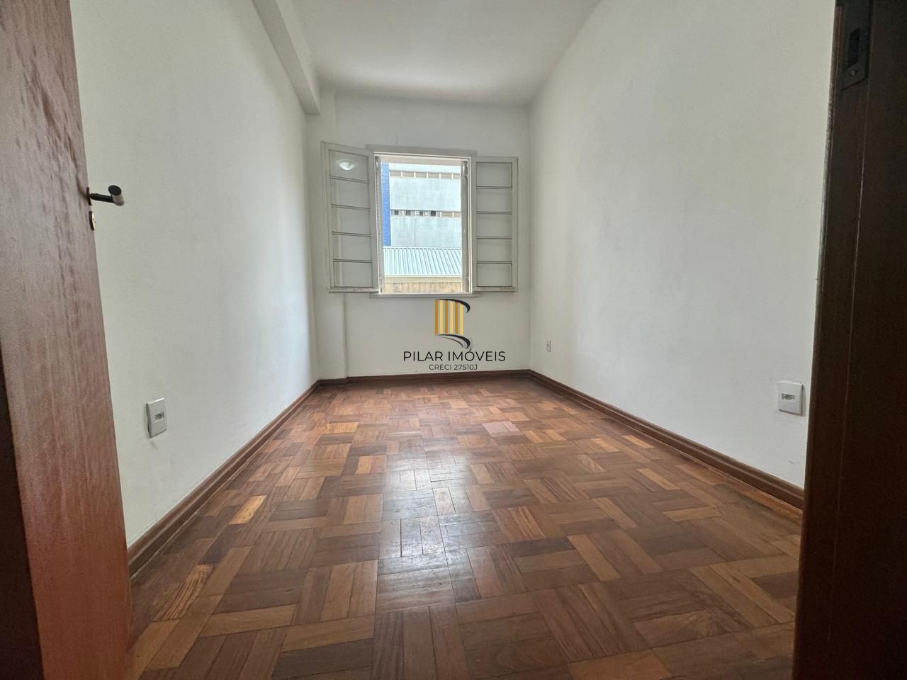 Apartamento 4 dormitórios no bairro Centro Histórico