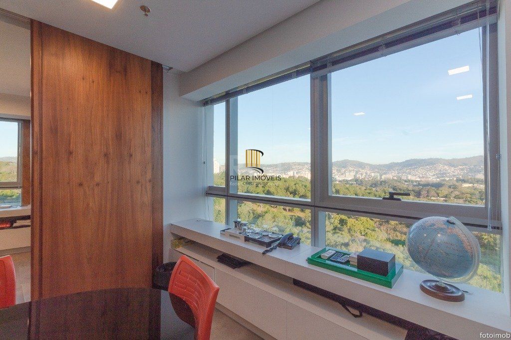 Conjunto/Sala para Venda - 106.57m², 0 dormitórios, 2 vagas - Petrópolis