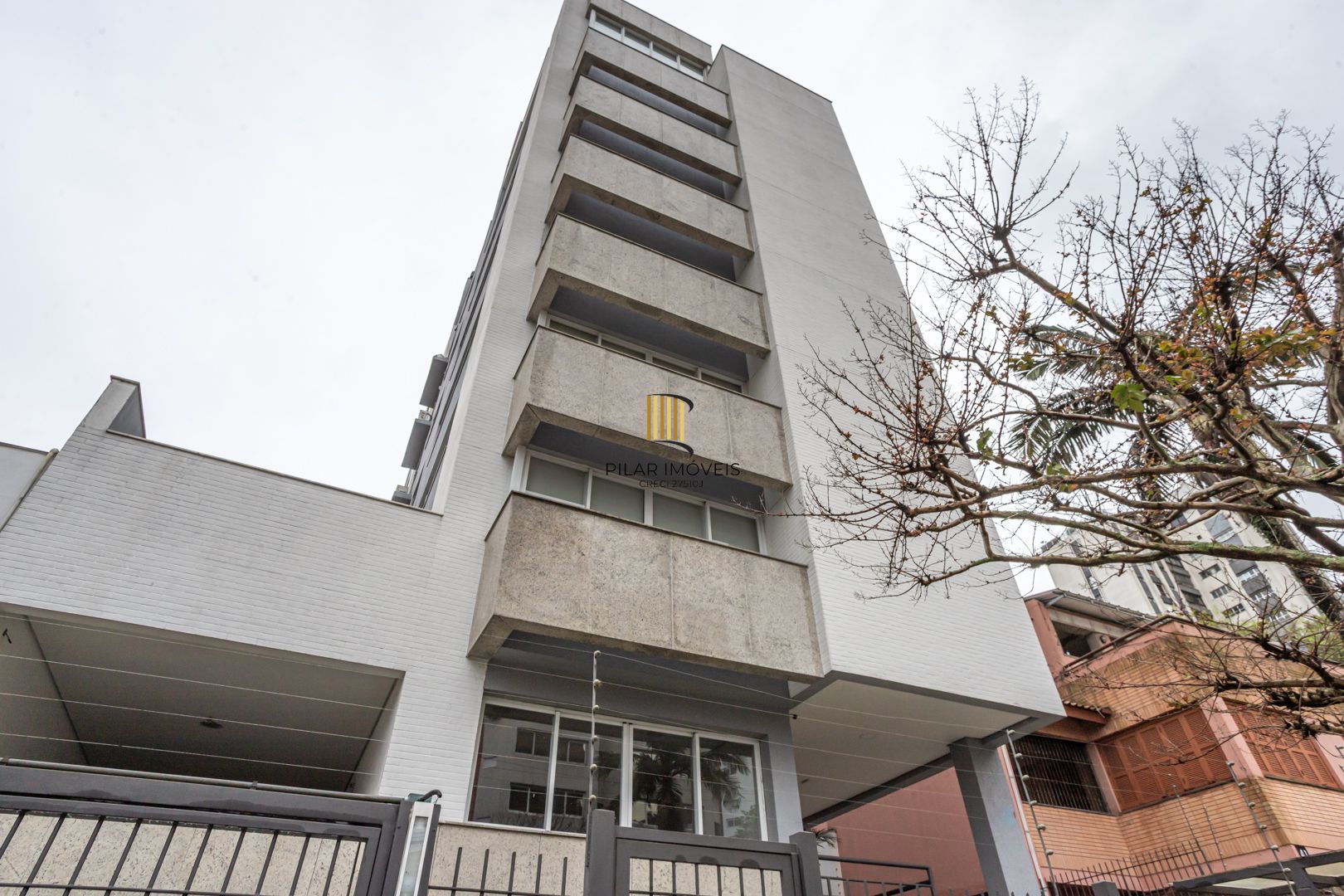 Apartamento Garden no bairro Pertrópolis de 3 dormitórios e 2 vagas DESOCUPADO