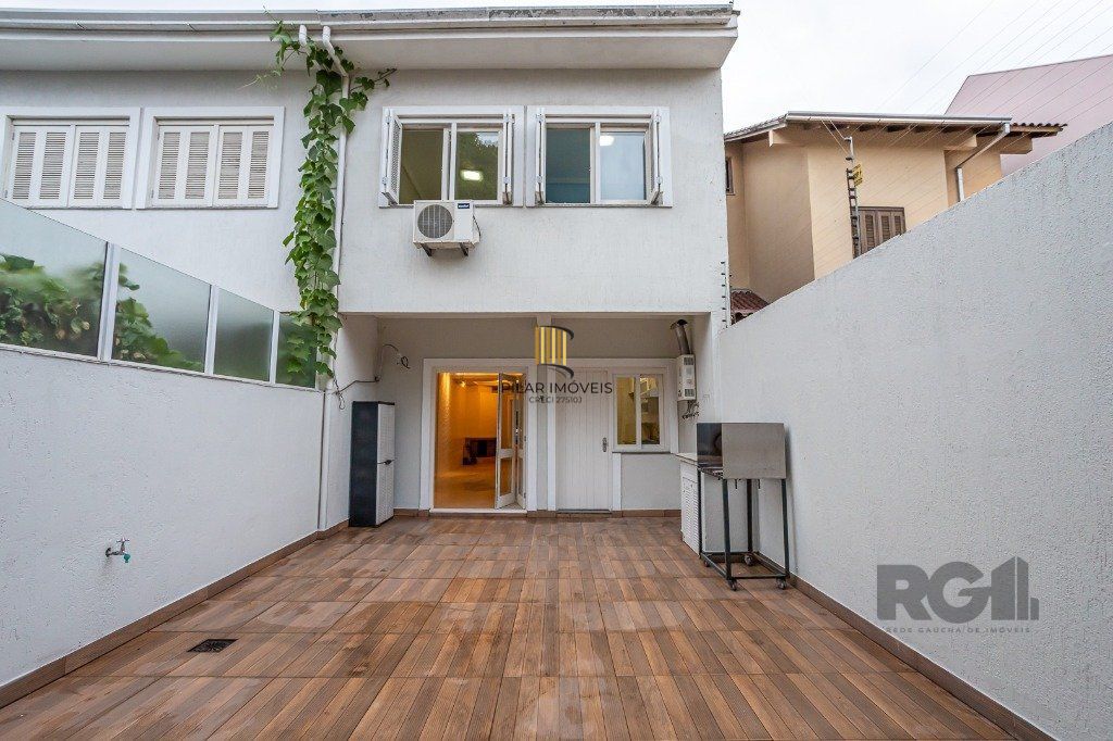 Casa sobrado no Sarandi Ecoville de 3 dormitórios e 3 vagas