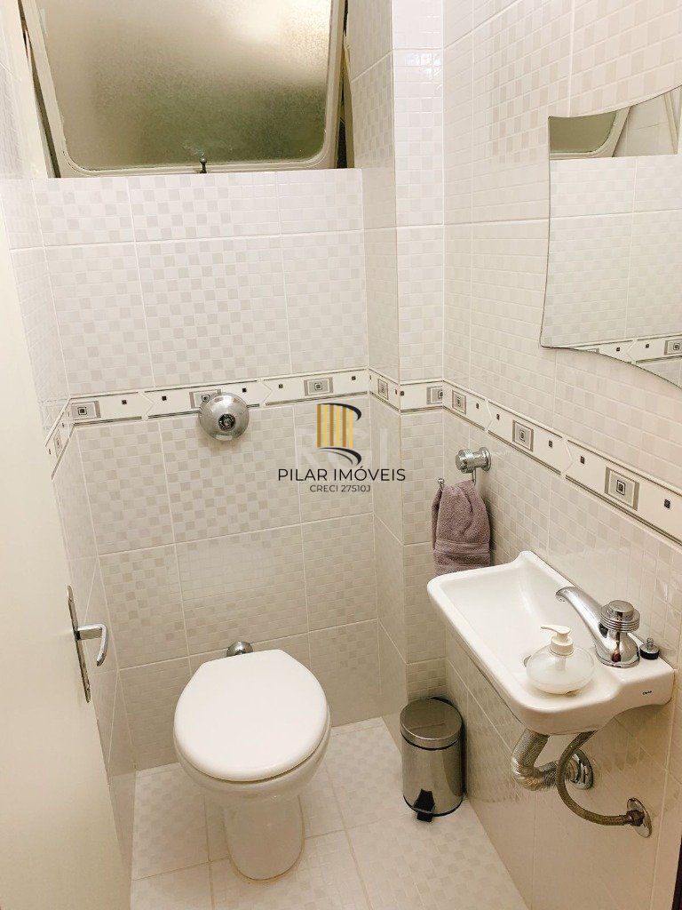 Apartamento no bairro Auxiliadora de 3 dormitórios e vaga