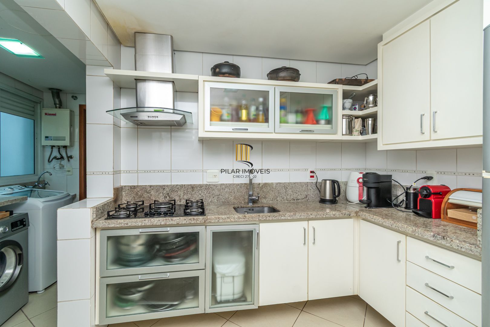 Apartamento no bairro Higienópolis de 3 dormitórios e 2 vagas