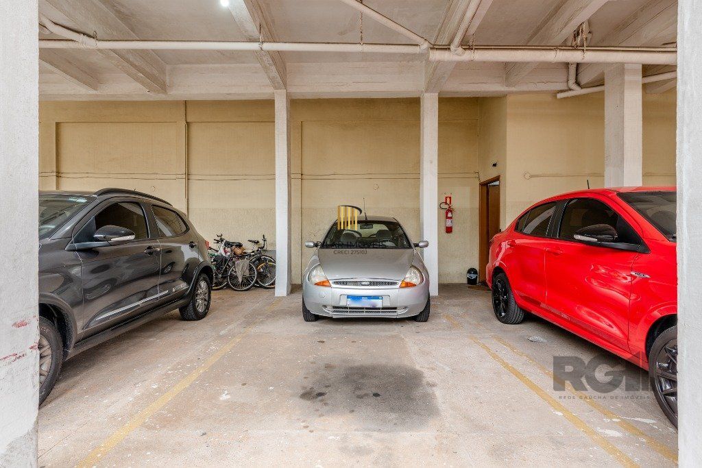 Cobertura no Cristo Redentor de 4 dormitórios e vaga DESOCUPADA