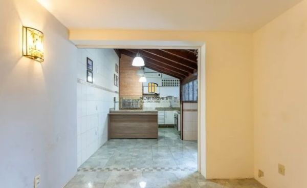 Casa sobrado no bairro Sarandi de 3 dormitórios e 2 vagas