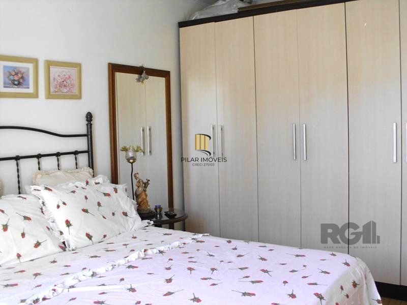 Casa sobrado no bairro Higienópolis de 3 dormitórios e 2 vagas