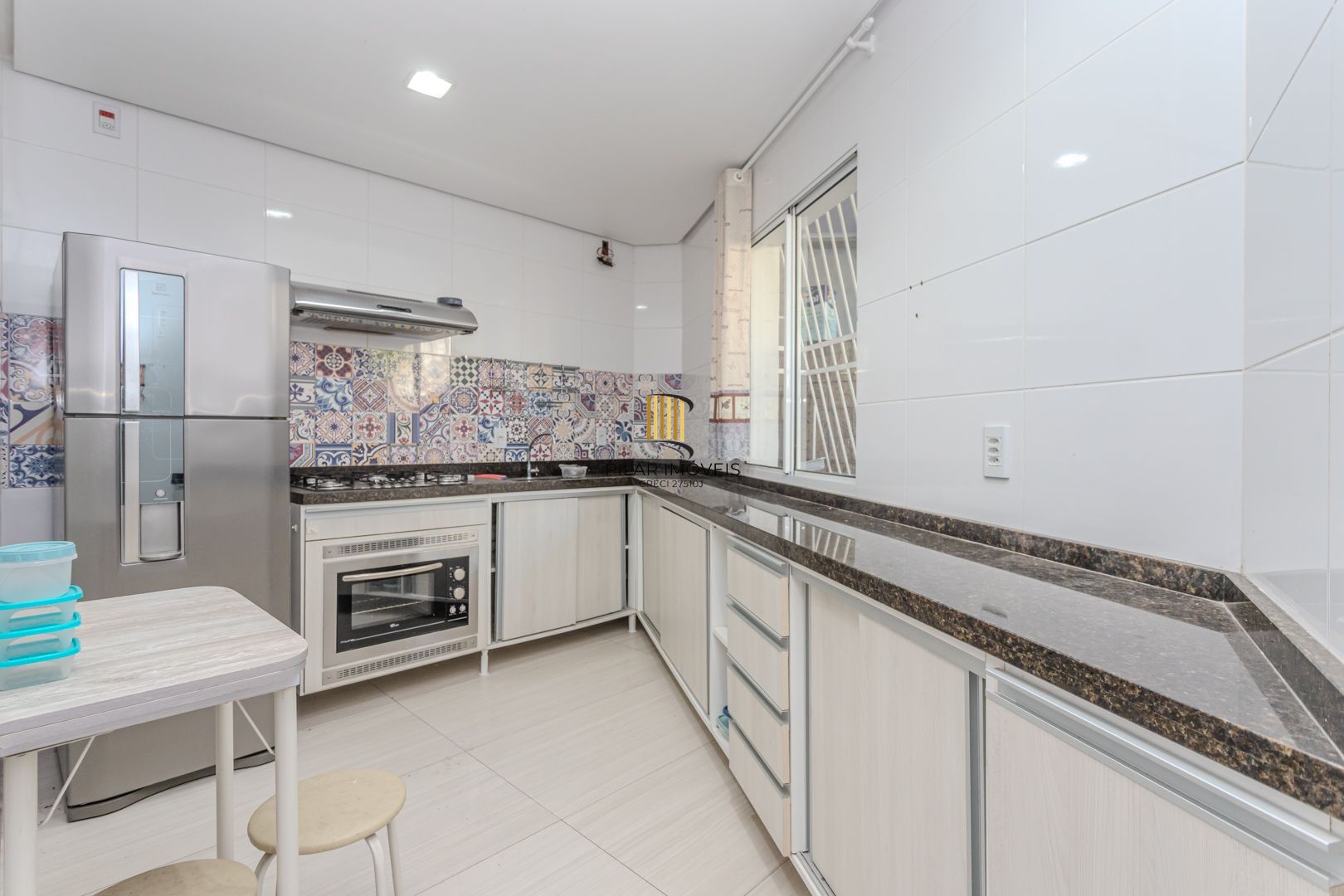Casa sobrado no Morro Santana de 2 dormitórios e 2 vagas