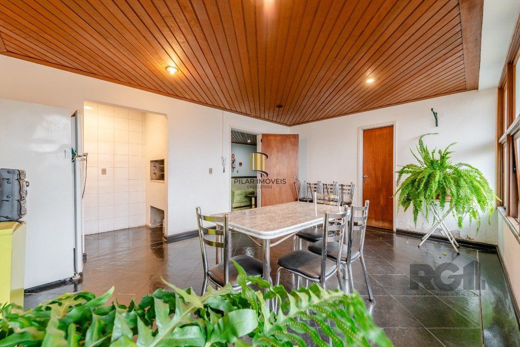 Cobertura no Cristo Redentor de 4 dormitórios e vaga DESOCUPADA