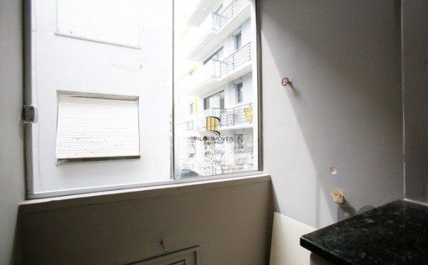 Apartamento JK no Menino Deus mobiliado