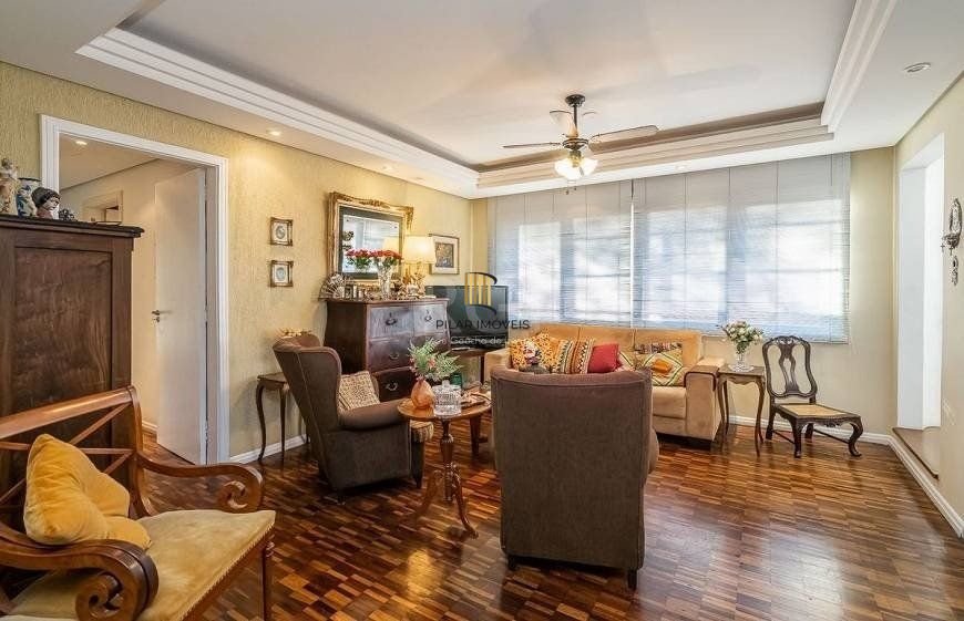 Cobertura no bairro Auxiliadora de 4 dormitórios e vaga