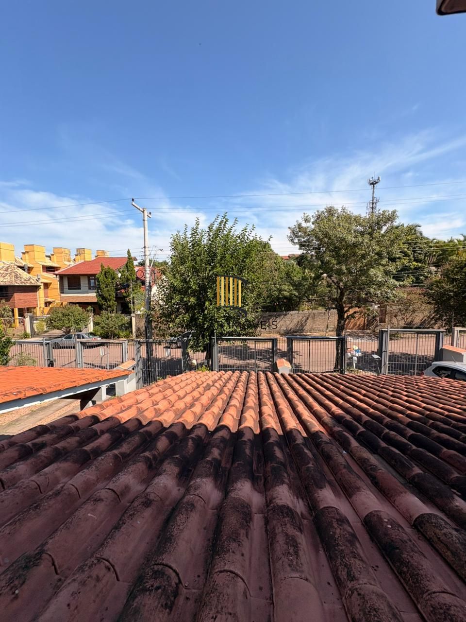 Casa sobrado de 3 dormitórios e 2 vagas