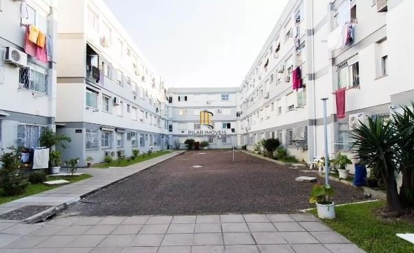 Apartamento no Camaquã de 3 dormitórios