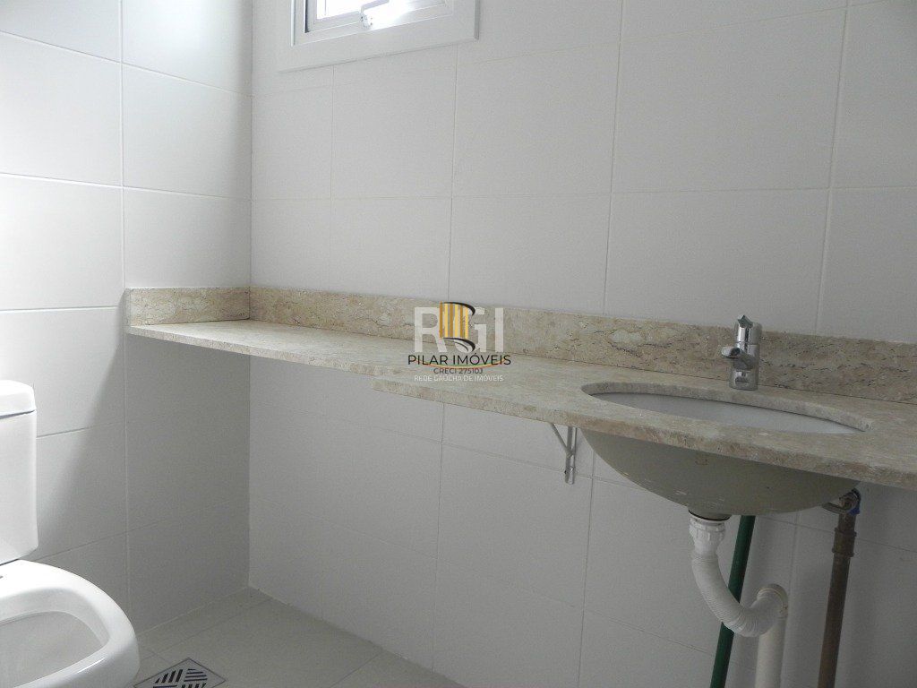 Sobrado para Venda - 97.56m², 3 dormitórios, sendo 1 suites, 3 vagas - Agronomia
