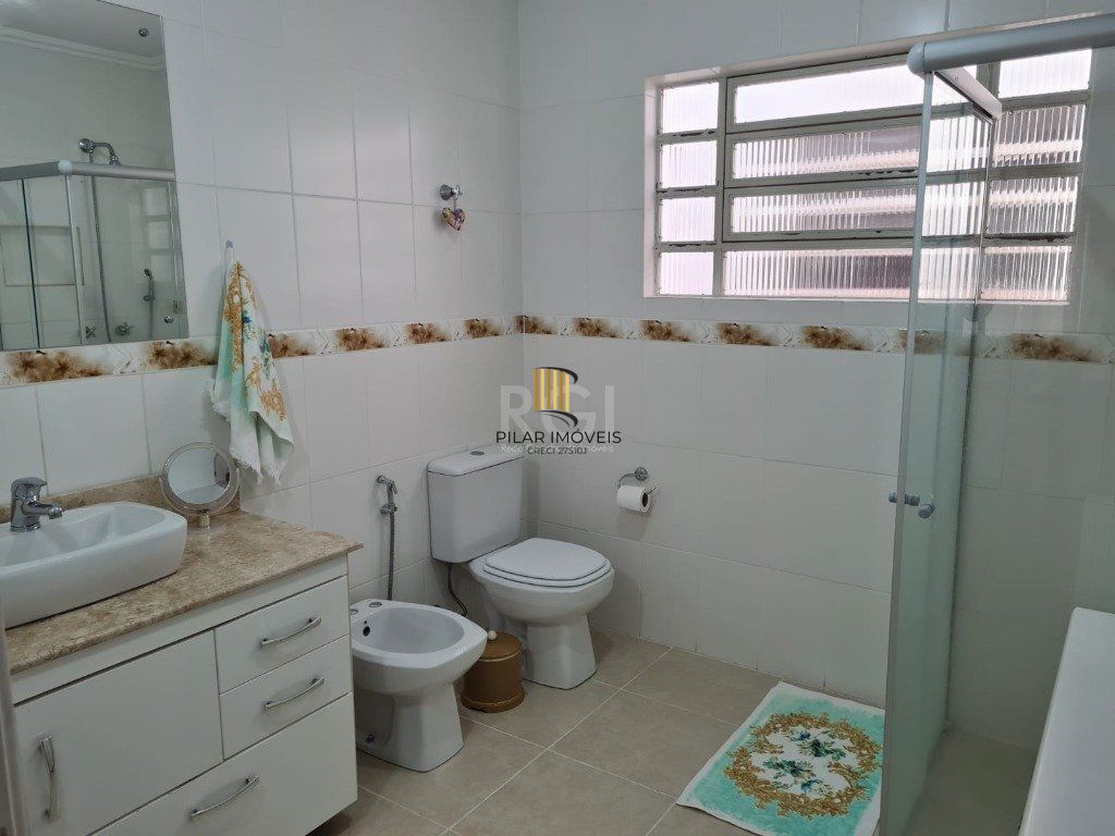 Casa para Venda - 188m², 3 dormitórios, sendo 1 suites, 3 vagas - Jardim Itu