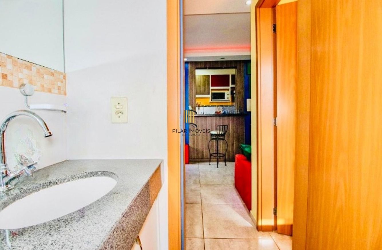 Apartamento no Porto Cruzeiro de 2 dormitórios vaga e infra