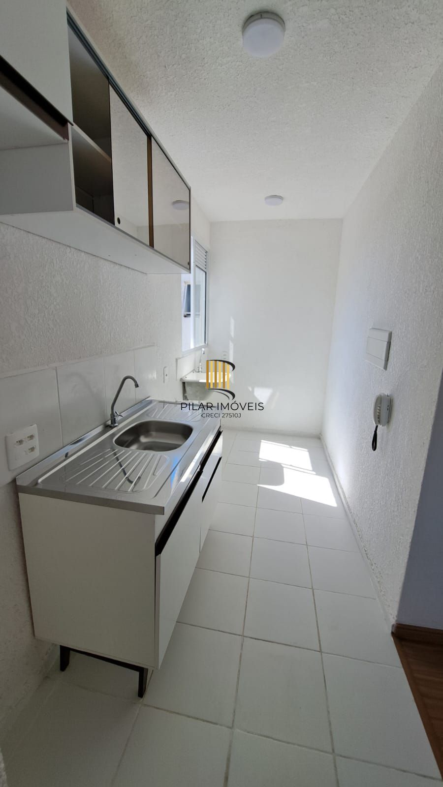 Apartamento 2 dormitórios no bairro Rubem Berta