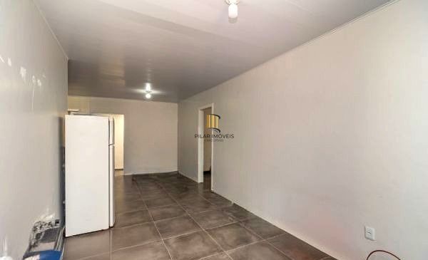 Casa no bairro Jardim Carvalho de 2 dormitórios e amplo pátio