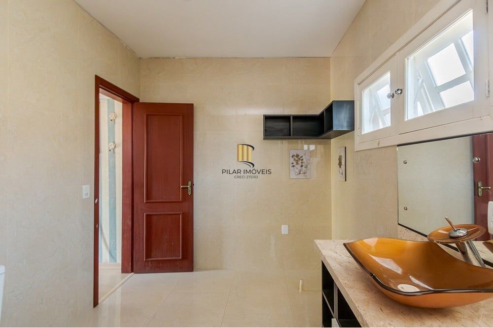 Casa de Condomínio com 3 Quartos à venda, 310m² - Vila Elsa