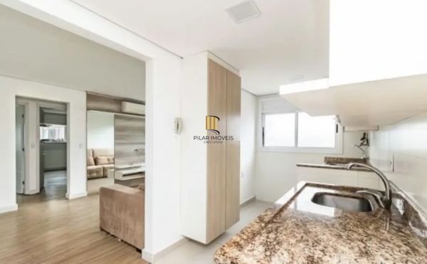 Apartamento de 2 dormitórios e 2 vagas no Cristo Redentor DESOCUPADO