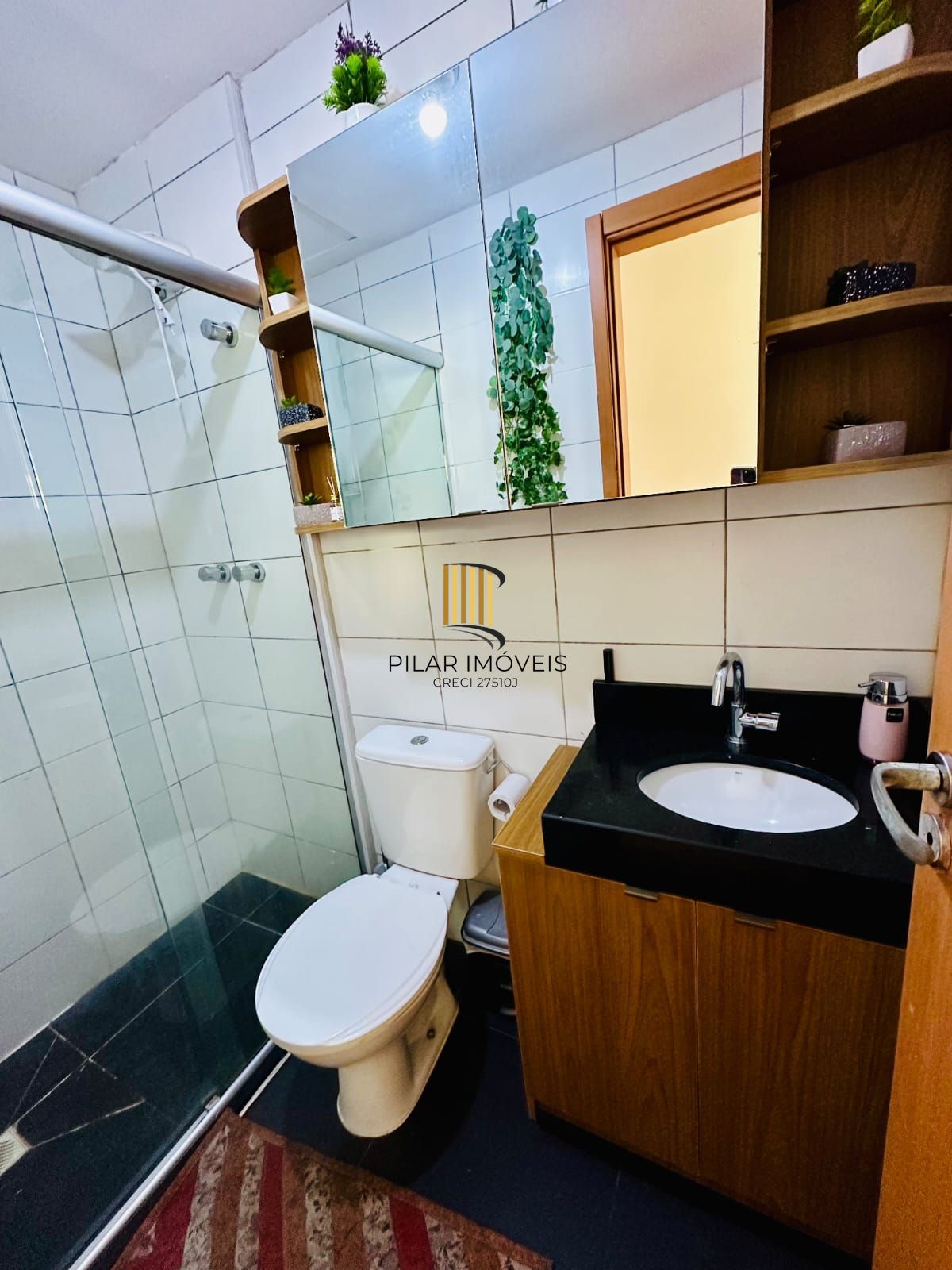 Excelente apartamento 2 dormitórios e vaga em Novo Hamburgo
