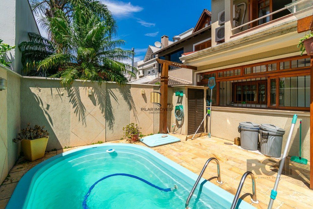 Casa em condominio no Sarandi de 3 dormitórios 2 vagas e infra