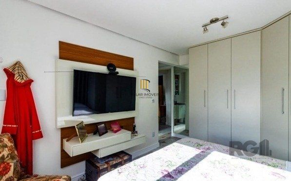 Apartamento no Partenon de 1 dormitório e vaga
