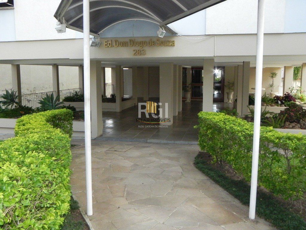 Apartamento para Venda - 107.65m², 3 dormitórios, sendo 1 suites, 2 vagas - Cristo Redentor