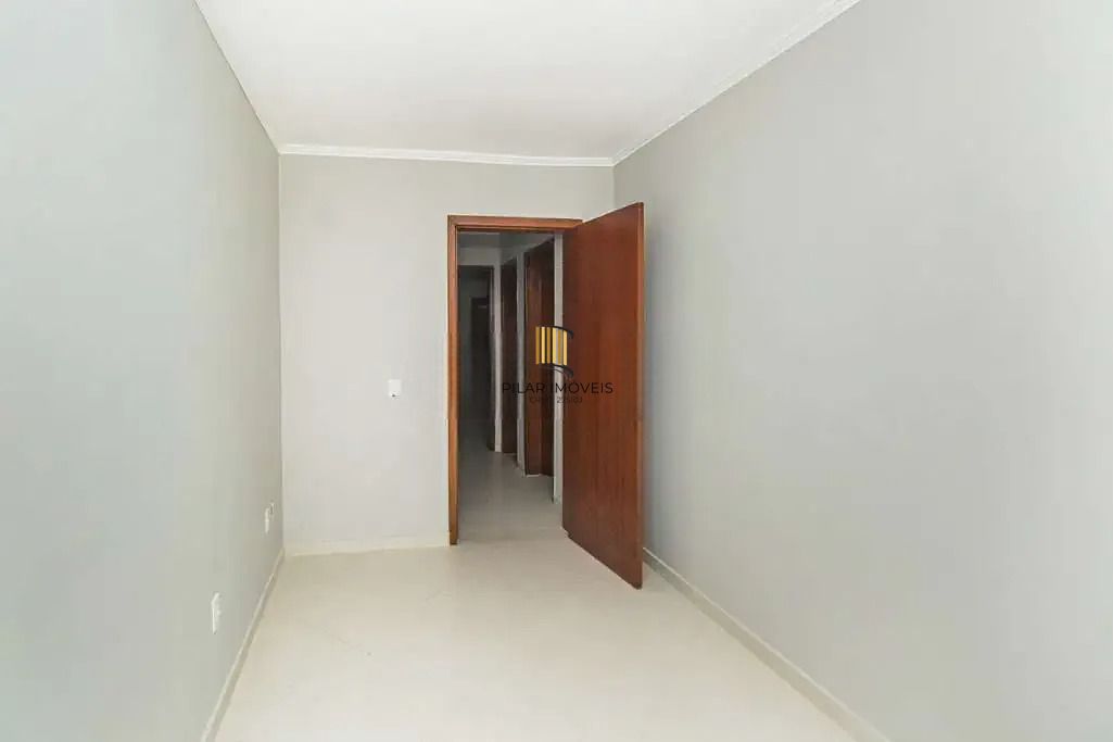 Casa 3 dormitórios no bairro Mário Quintana