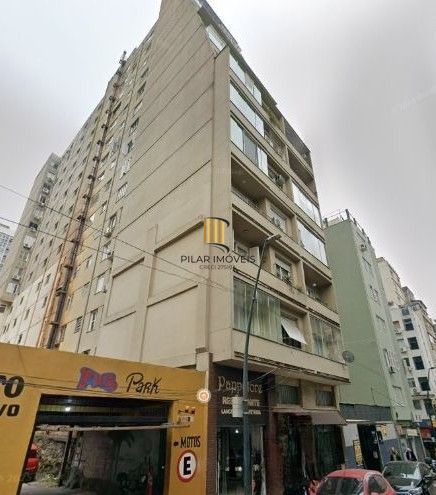 Apartamento no Centro de 2 dormitórios DESOCUPADO