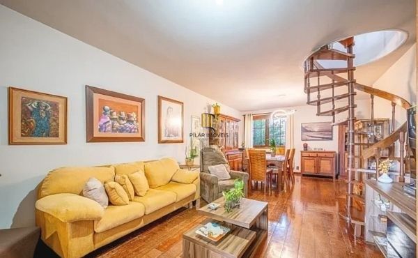 Cobertura duplex no bairro Petrópolis de 3 dormitórios vaga e terraço