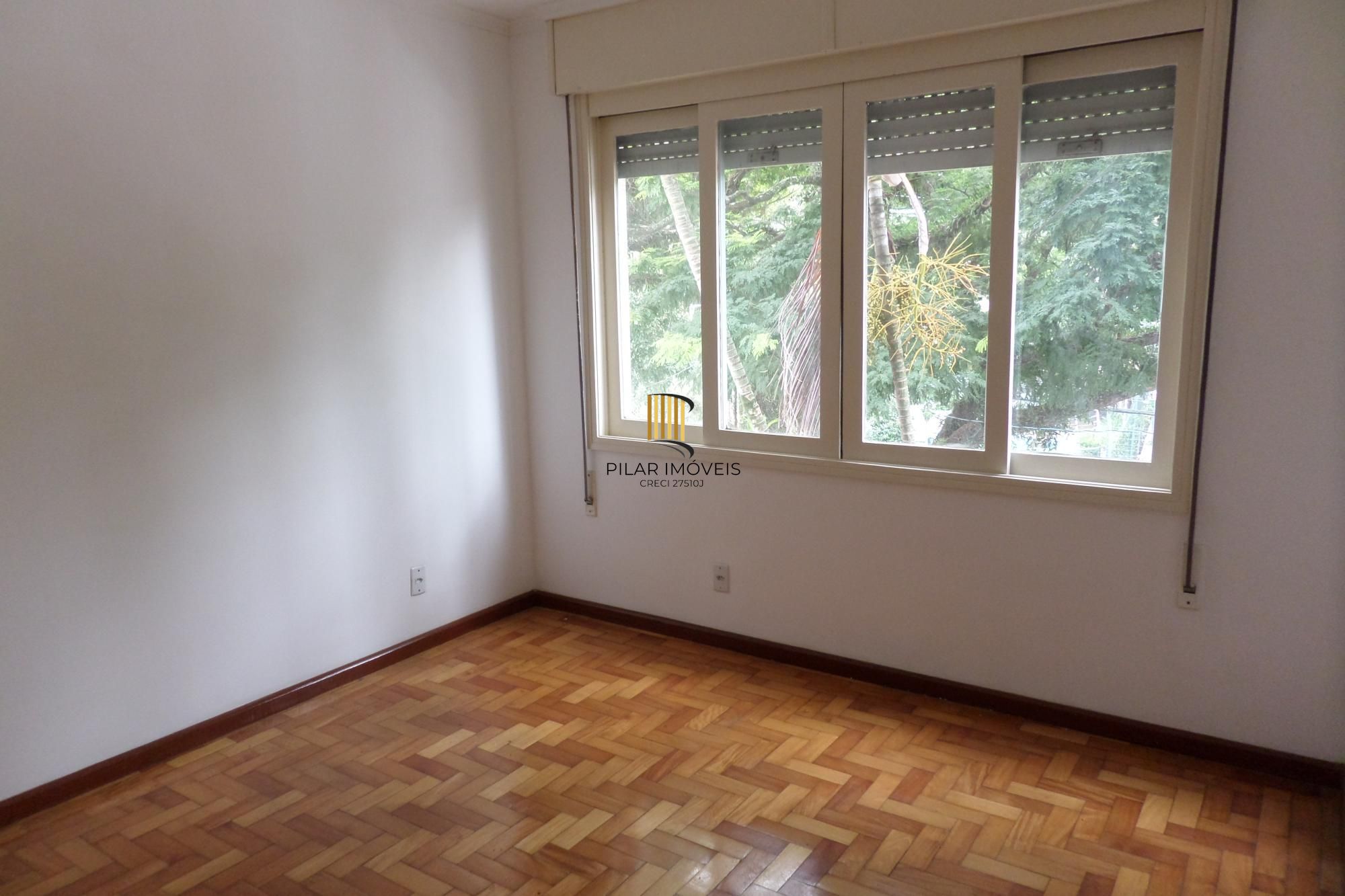 Apartamento no bairro Santa Cecilia de 1 dormitório DESOCUPADO