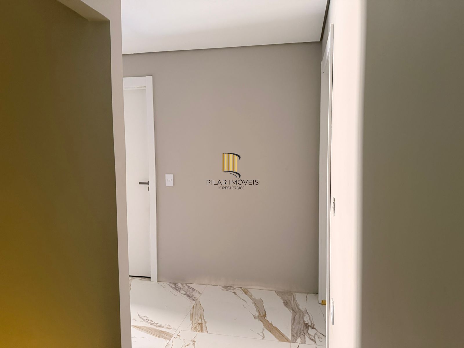 Casa 3 dormitórios no bairro Jardim Carvalho