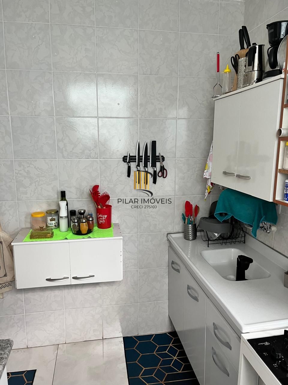 Apartamento de 2 dormitórios e vaga na Cavalhada