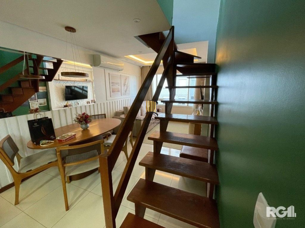 Apartamento Duplex com 3 quartos à venda, 144m²