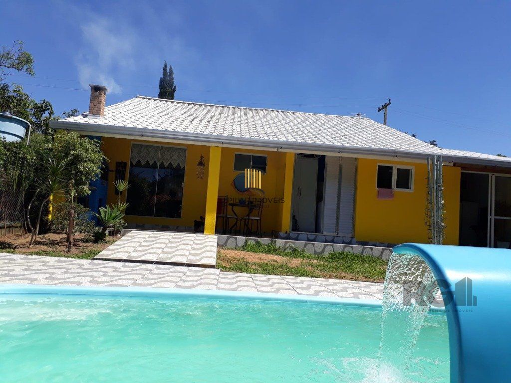 Casa no Condomínio Cantegrill em Viamão