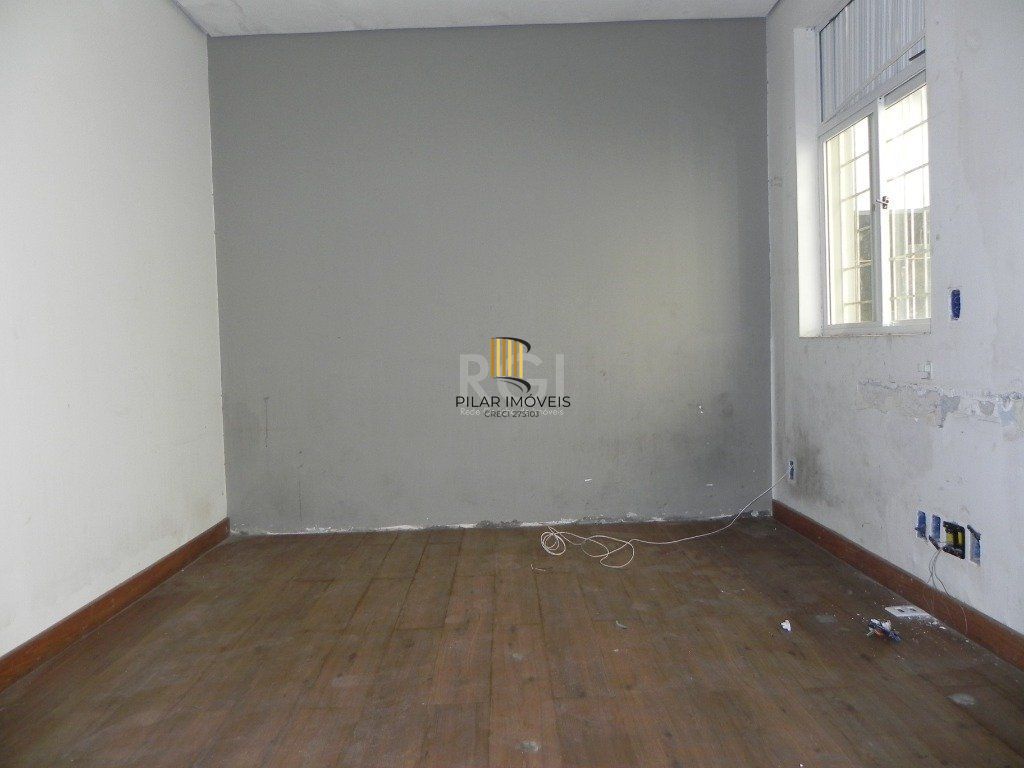 Casa Comercial para Venda - 220m², 0 dormitórios, Menino Deus