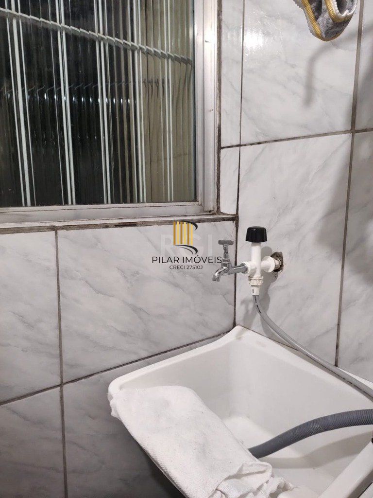 Apartamento 01 dormitório, térreo, no bairro Jardim Carvalho, em Porto Alegre, RS.