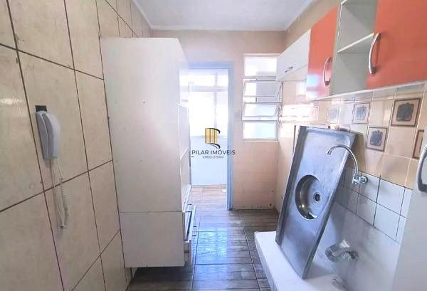 Apartamento de 2 dormitórios, no bairro Teresópolis *vaga DESOCUPADO