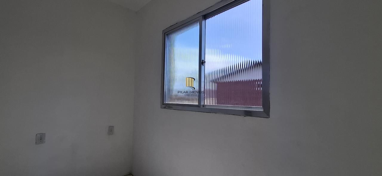 Casa em Canoas de 2 dormitórios DESOCUPADA