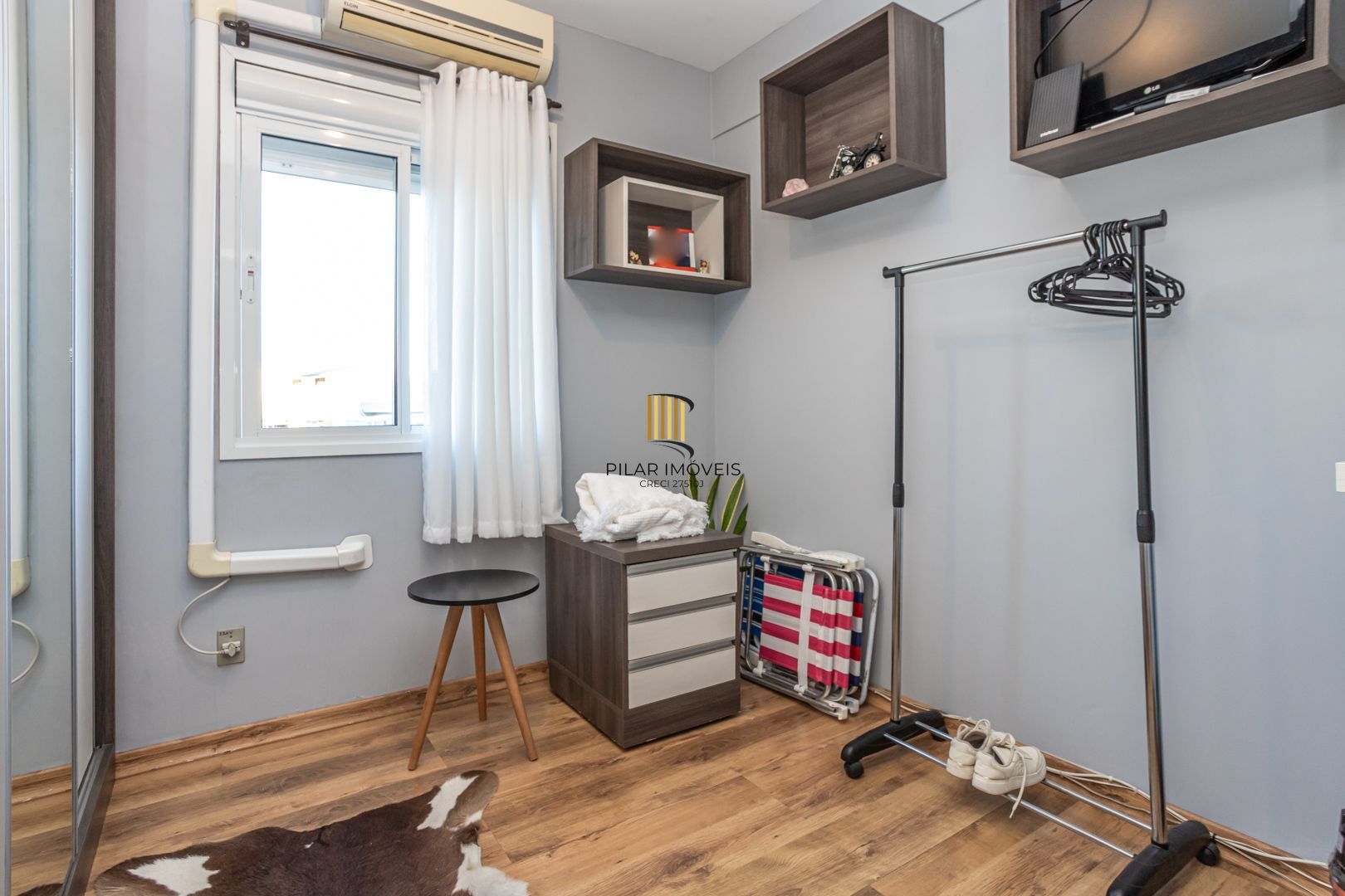 Apartamento no Cristal de 3 dormitórios , 2 vagas e infra