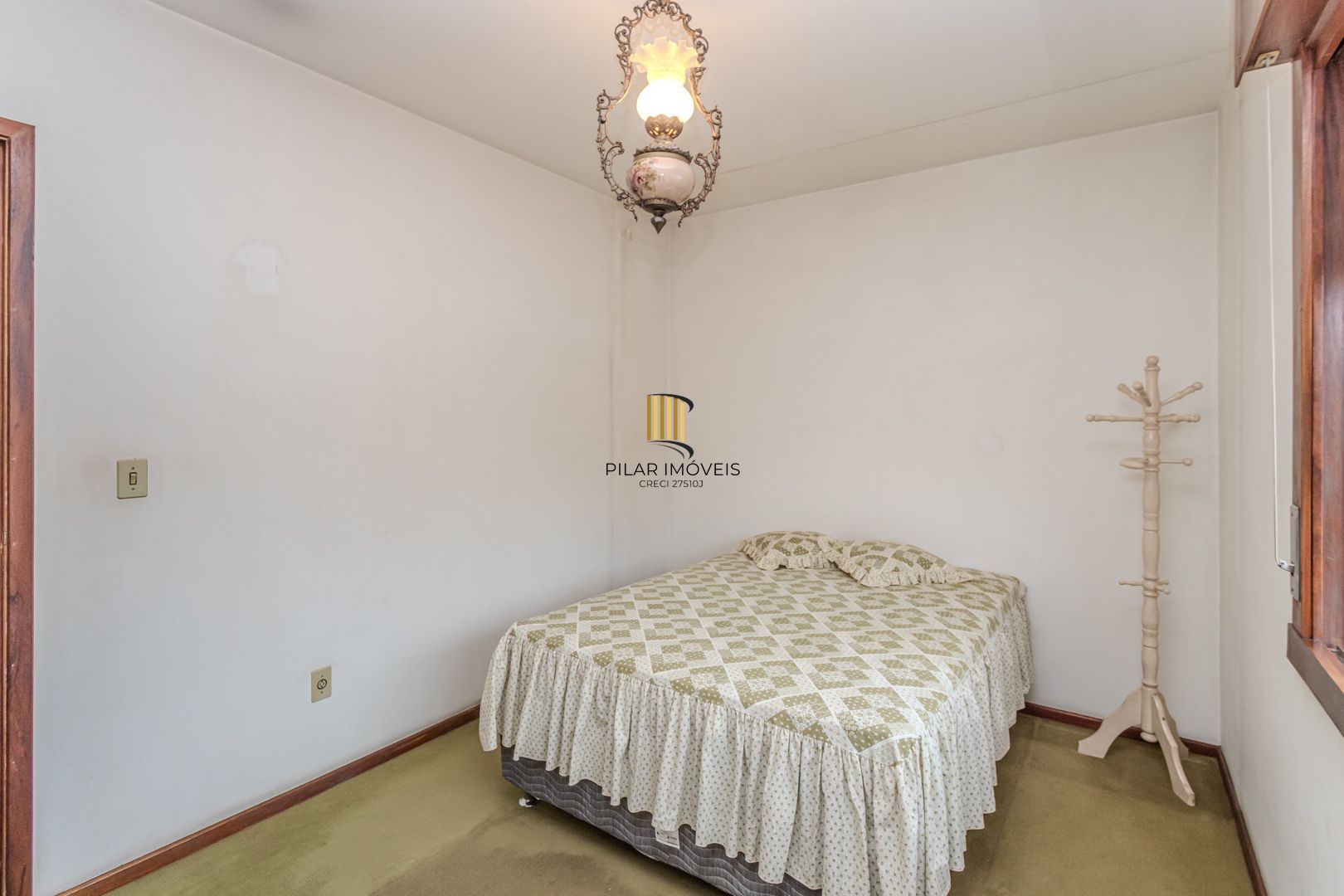 Apartamento no bairro Floresta de 3 dormitórios e vaga