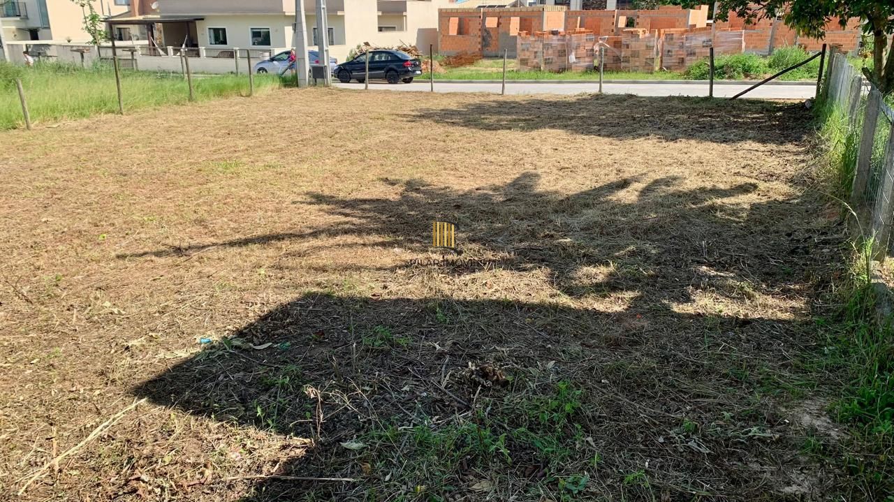 EXCELENTE TERRENO GAROPABA SC. ÓTIMO LOCAL PARA MORAR OU INVESTIR.