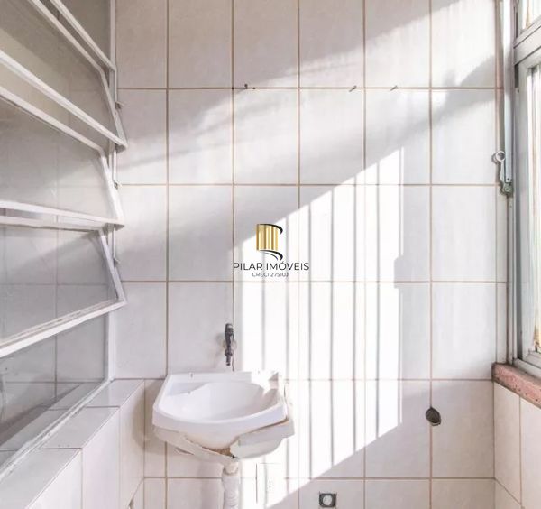Apartamento de 2 dormitórios no bairro Cristal