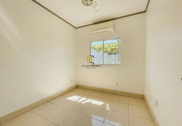 Casa no bairro Cavalhada de 3 dormitórios e 3 vagas