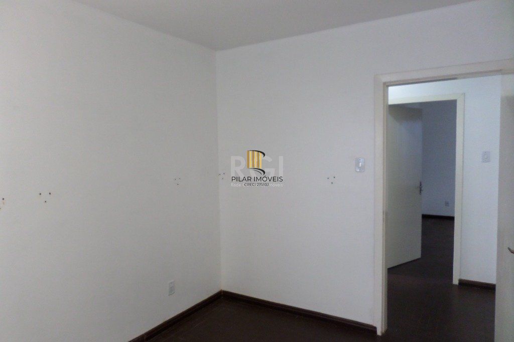 Casa no bairro Jardim Botânico de 3 dormitórios e 2 vagas