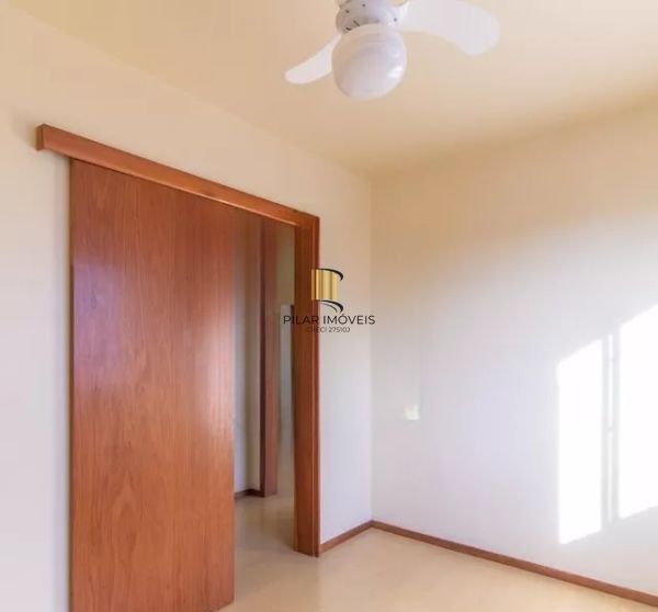 Apartamento de 2 dormitórios no bairro Cristal